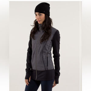 Lululemon Nice Asana Jacket *Herringbone
Heathered Slate / Black / Black sz 6